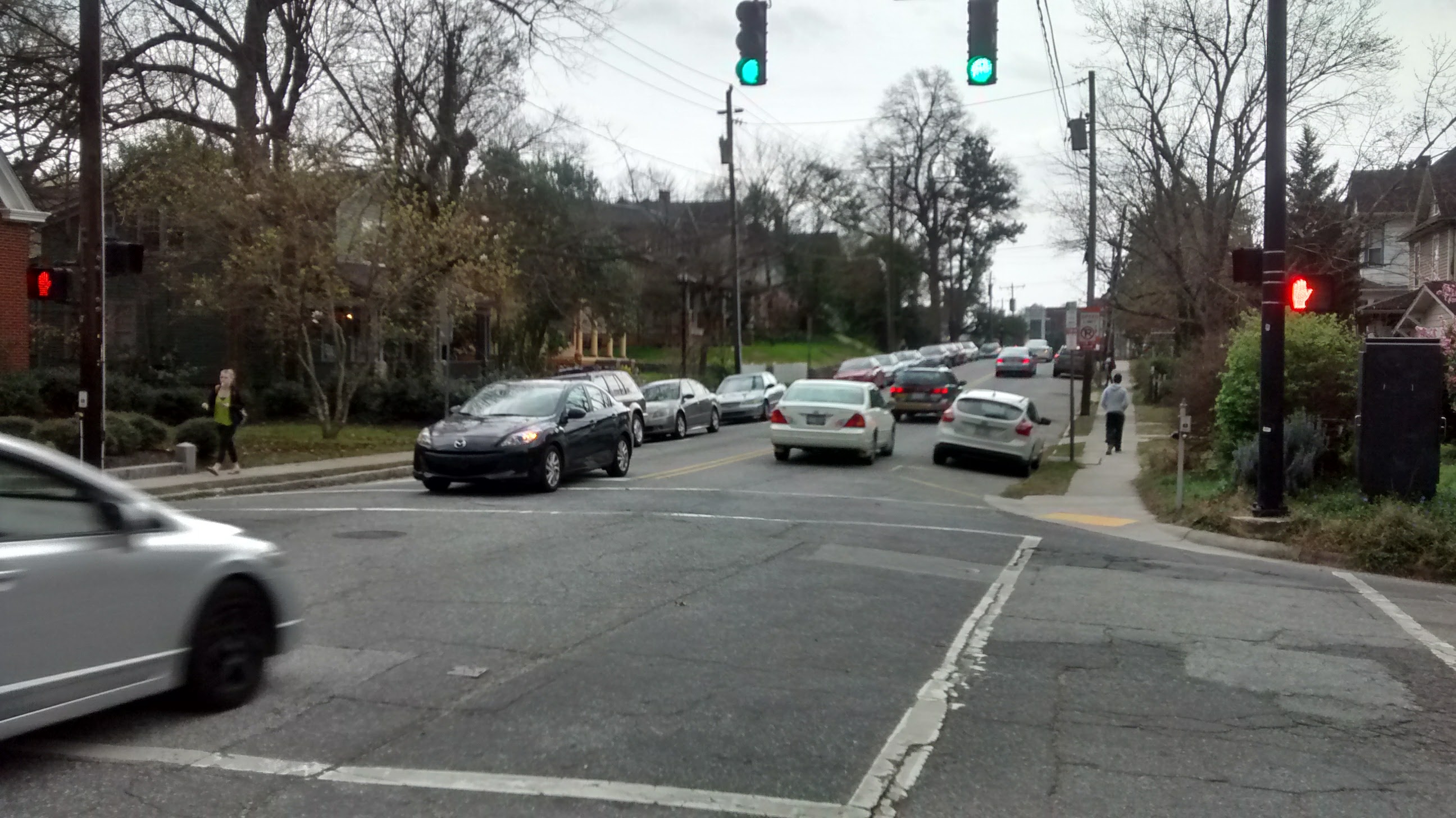 Traffic at Tate and Carr streets